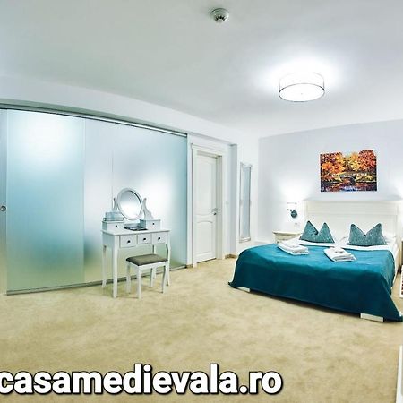 Boutique Hotel Casa Medievala Curtea De Arges Luaran gambar