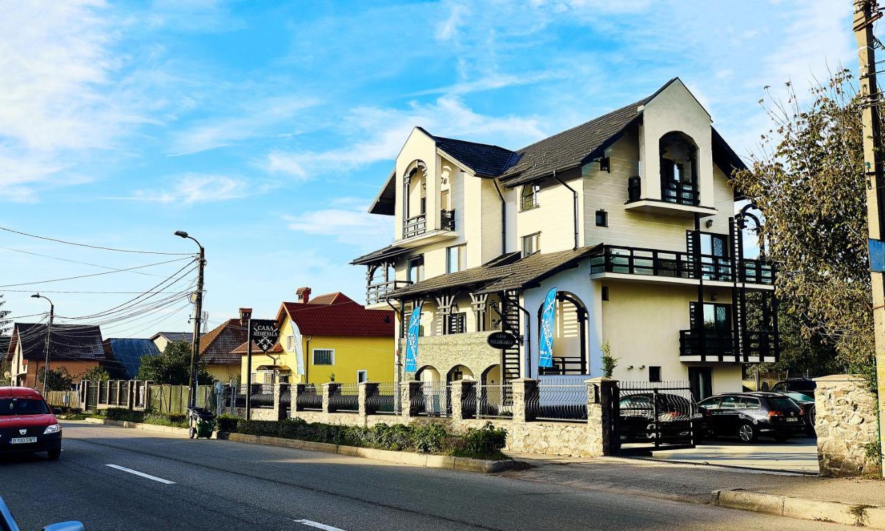 Boutique Hotel Casa Medievala Curtea De Arges Luaran gambar