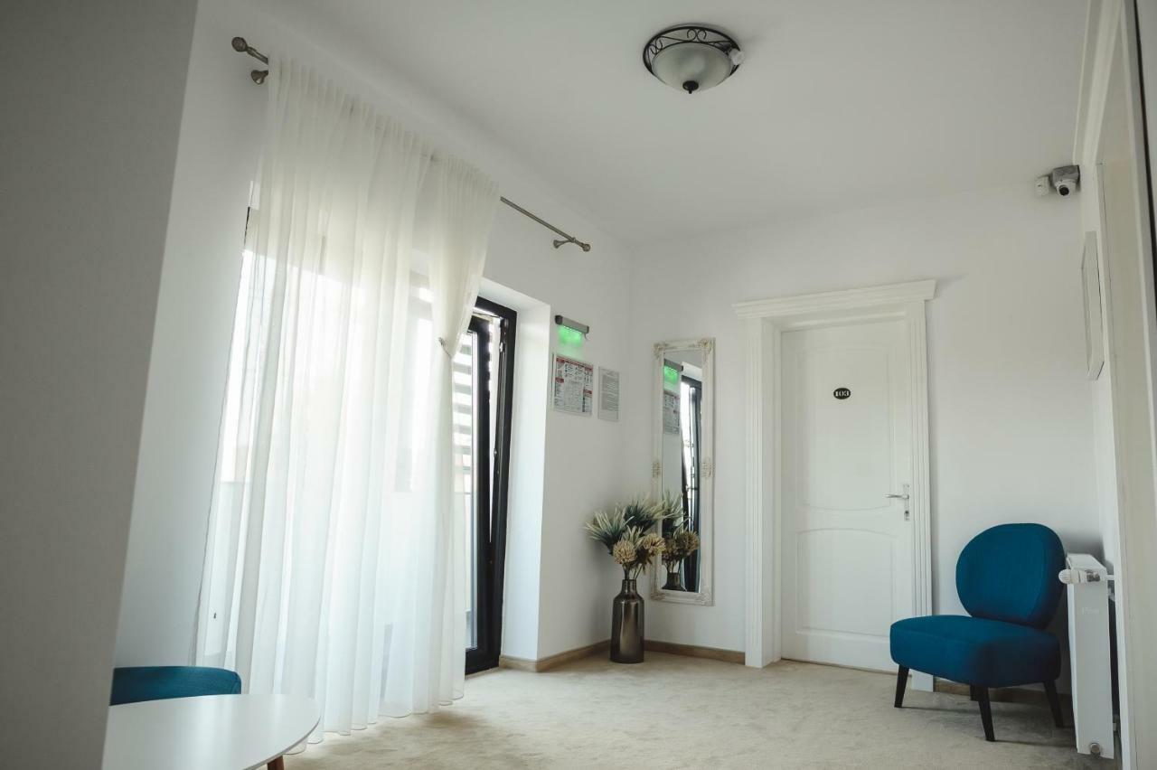 Boutique Hotel Casa Medievala Curtea De Arges Luaran gambar